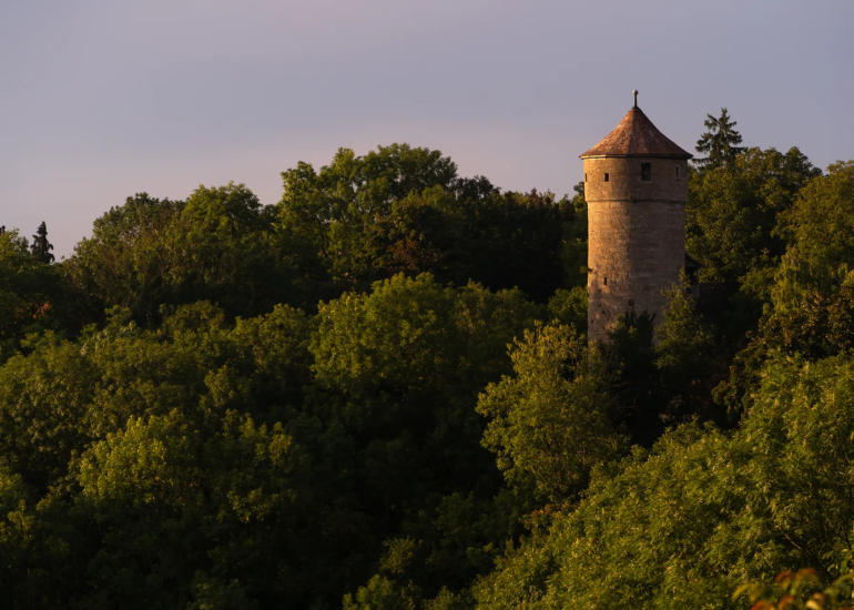 Zwischen Türmen, Gassen und dem weichen Licht des Abends